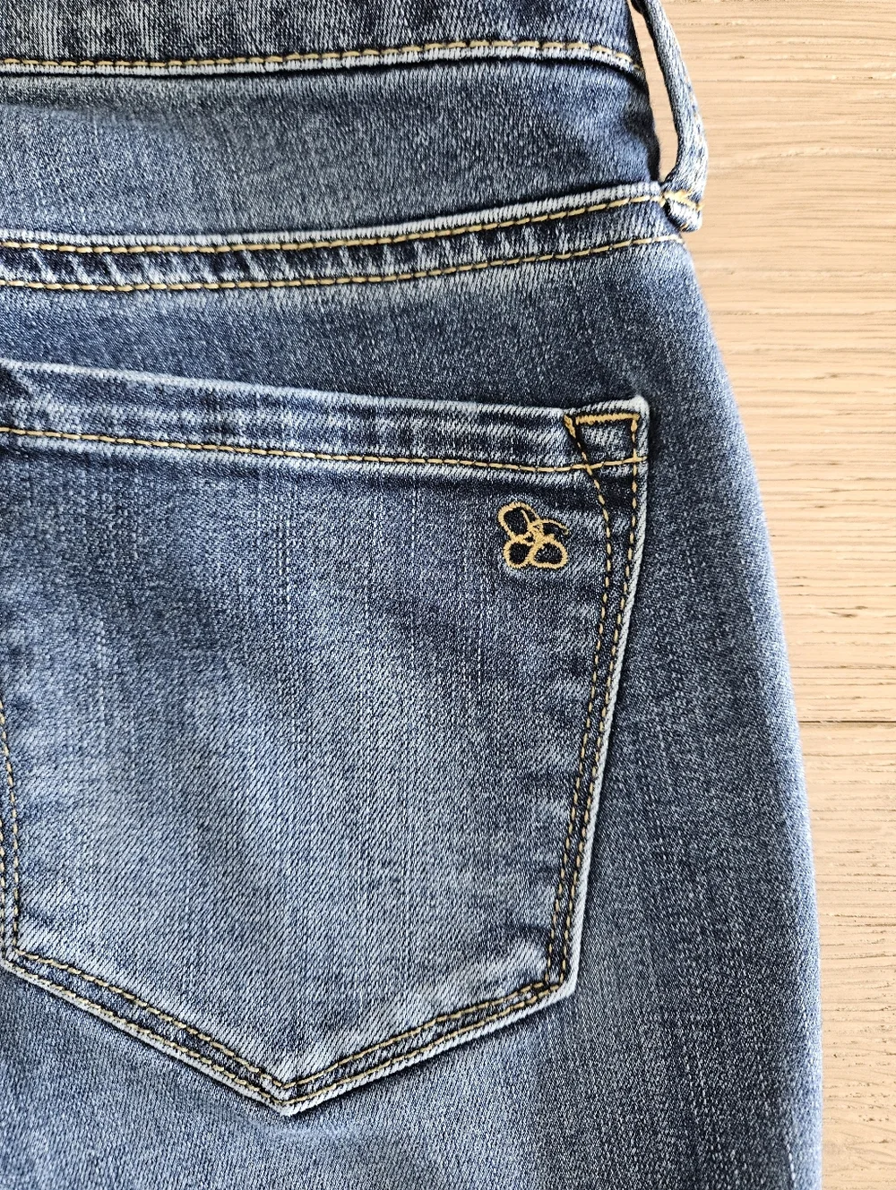 Jessica Simpson Skinny Jeans - 27